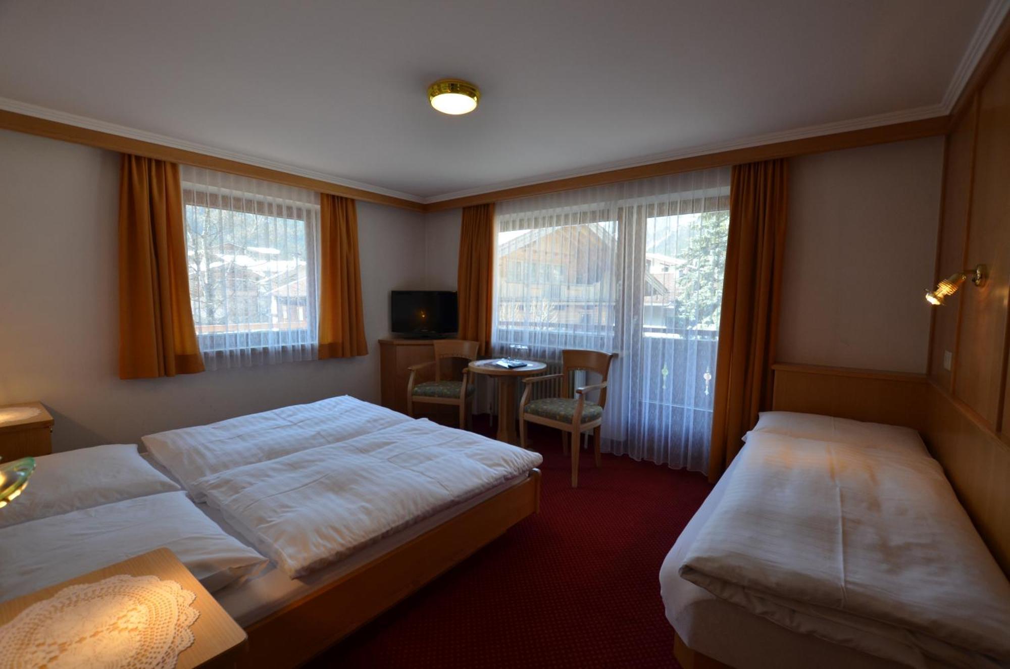 Haus Monika Und Haus Claudia Hotel Mayrhofen Ngoại thất bức ảnh