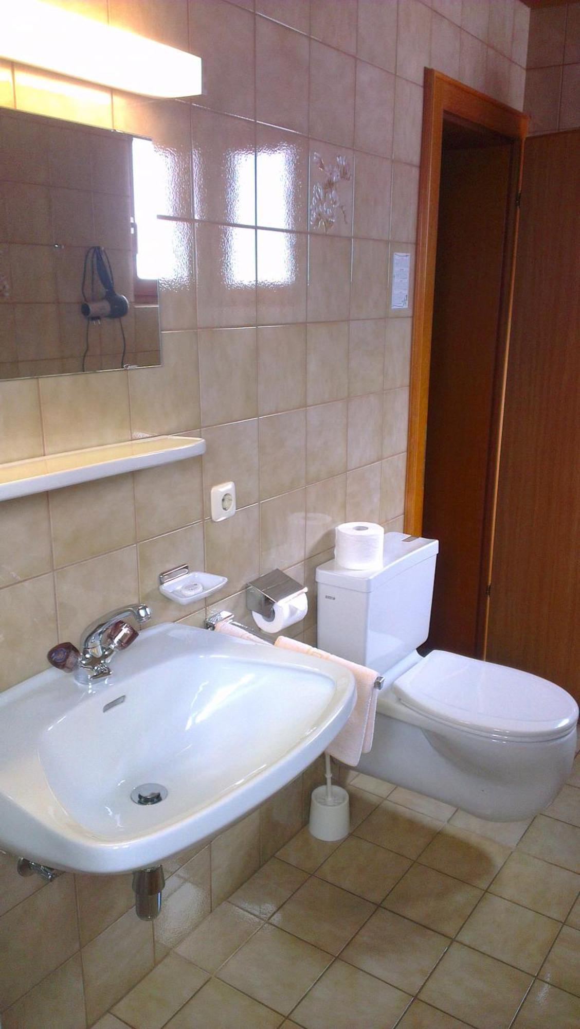 Haus Monika Und Haus Claudia Hotel Mayrhofen Phòng bức ảnh