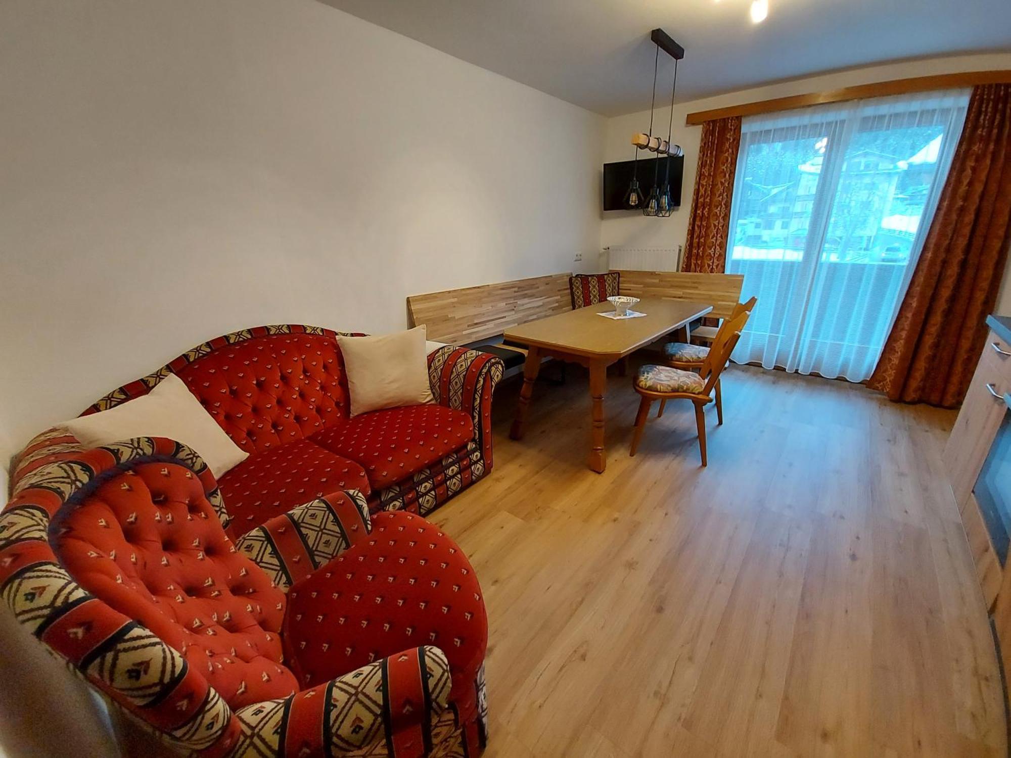 Haus Monika Und Haus Claudia Hotel Mayrhofen Ngoại thất bức ảnh
