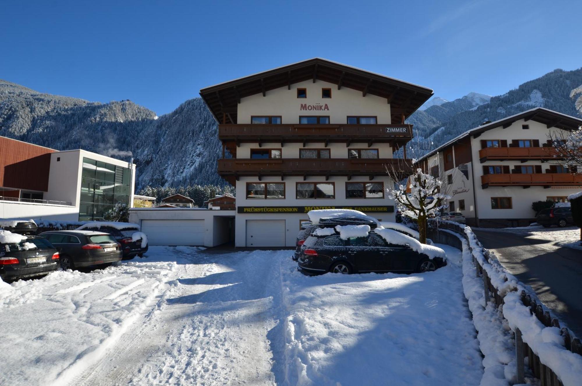 Haus Monika Und Haus Claudia Hotel Mayrhofen Ngoại thất bức ảnh