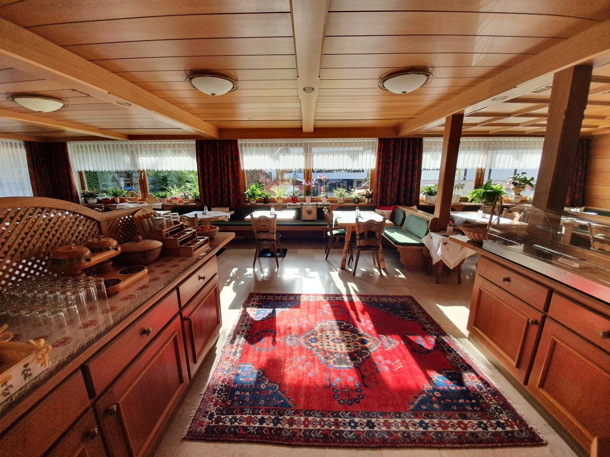 Haus Monika Und Haus Claudia Hotel Mayrhofen Ngoại thất bức ảnh