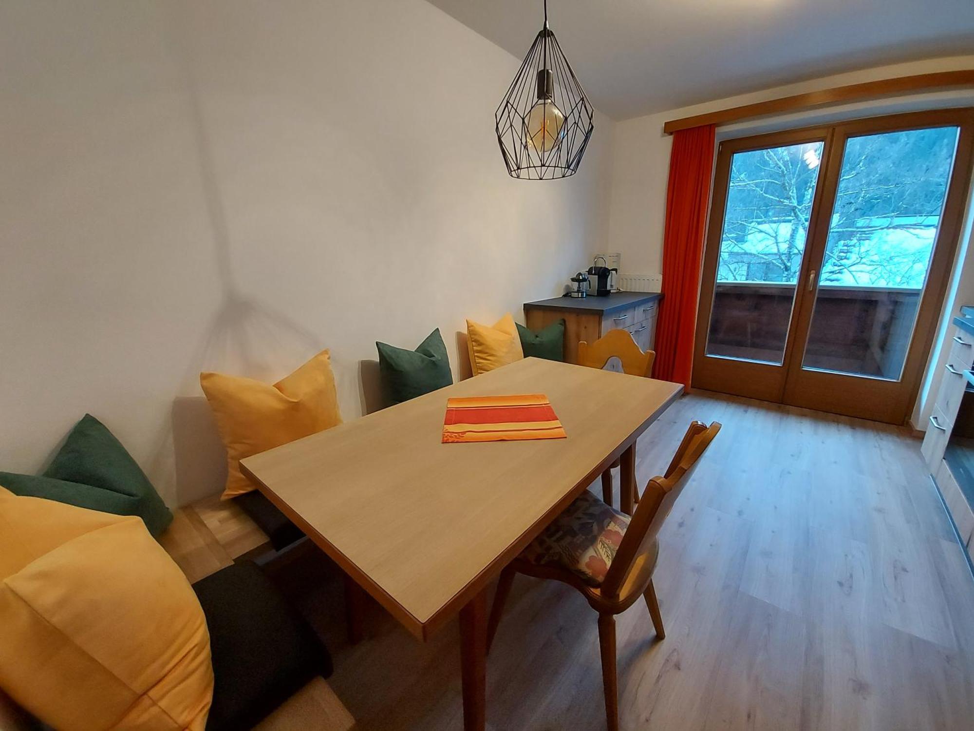 Haus Monika Und Haus Claudia Hotel Mayrhofen Ngoại thất bức ảnh