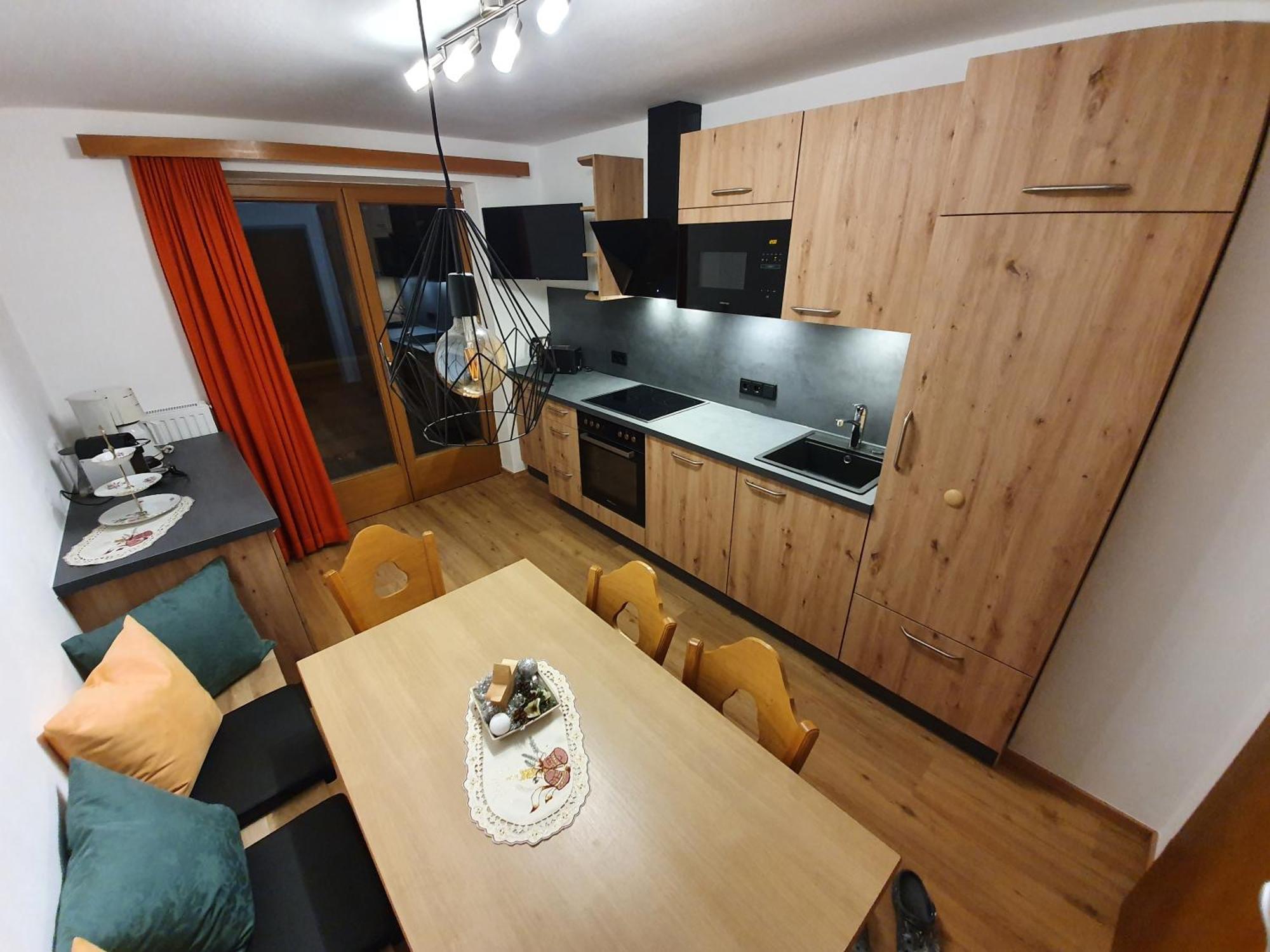 Haus Monika Und Haus Claudia Hotel Mayrhofen Ngoại thất bức ảnh